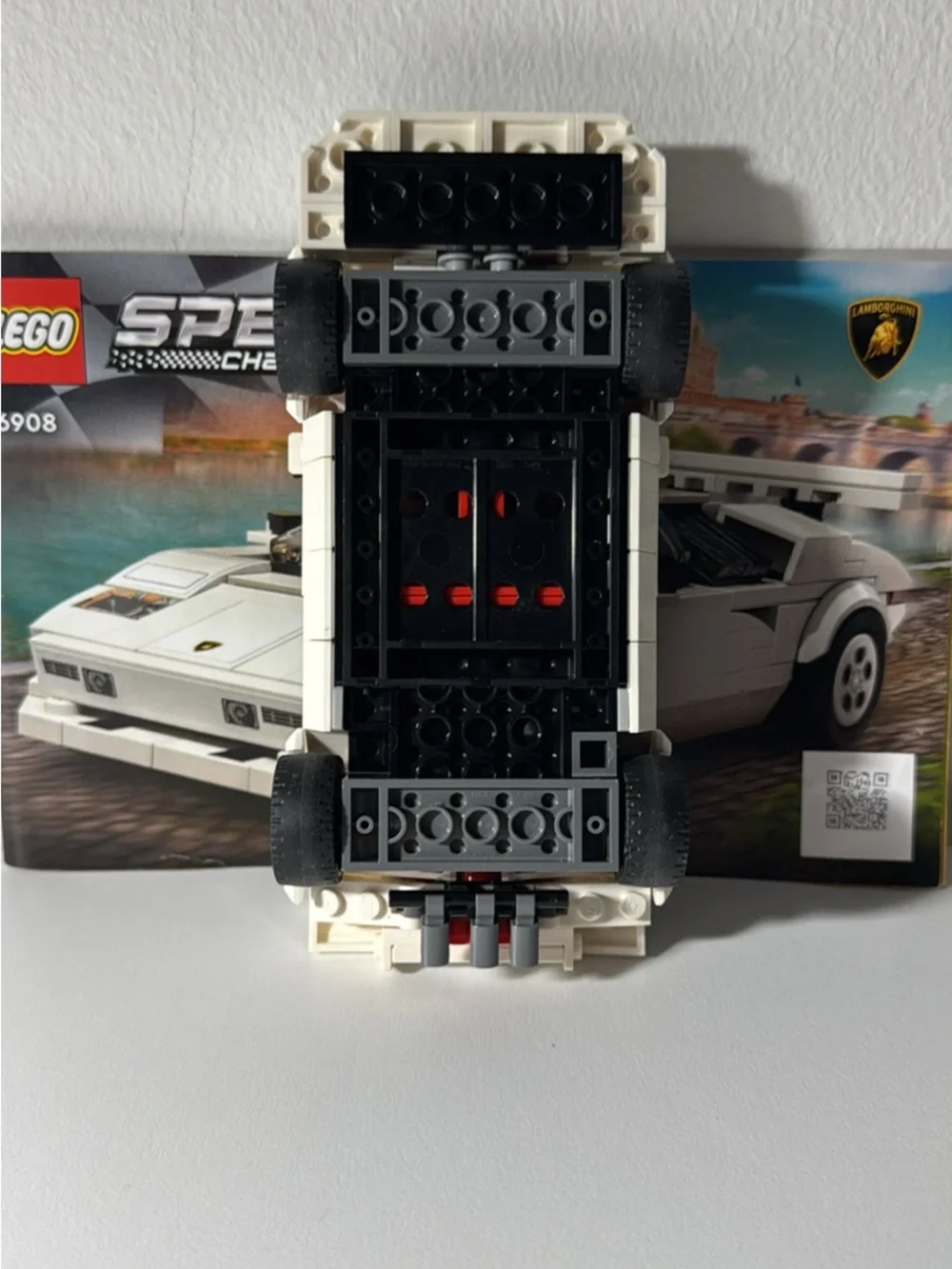Lego Speed Champions Lamborghini Countach 76908 - Picture 5 of 5